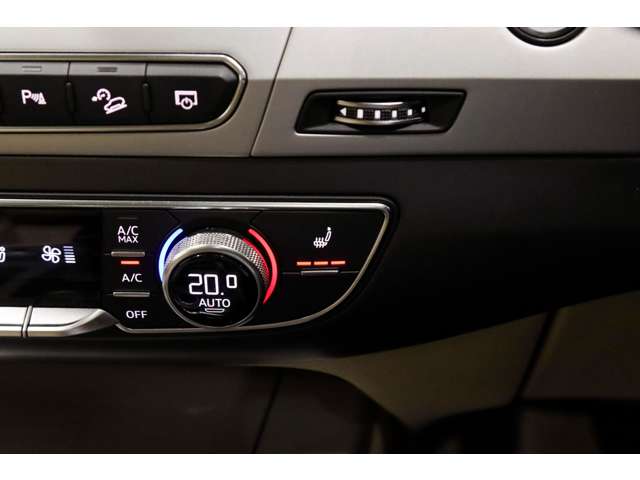 アウディ Ｑ７ ５５ ＴＦＳＩ クワトロ ４ＷＤ H30年 (関東) 99
