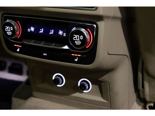 アウディ Ｑ７ ５５ ＴＦＳＩ クワトロ ４ＷＤ H30年 (関東) 99