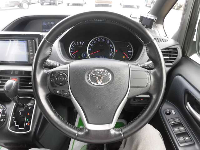 トヨタ ヴォクシー ２．０ ＺＳ ４ＷＤ H27年 (東北) 99