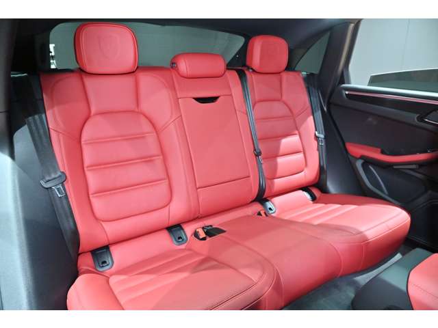 ポルシェ マカン ＧＴＳ ＰＤＫ ４ＷＤ R3年 (関東) 99