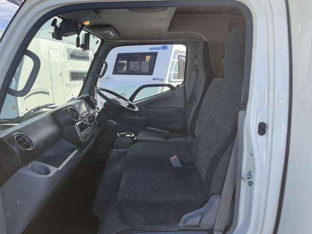 トヨタ カムロード ナッツＲＶ R5年 (関東) 99