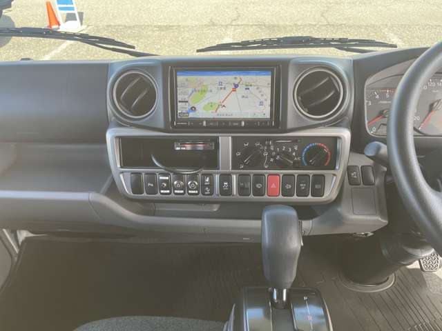 トヨタ カムロード ナッツＲＶ R5年 (関東) 99