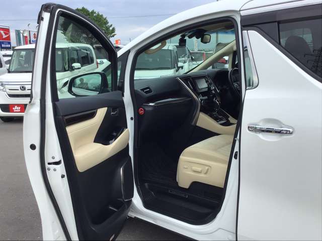 トヨタ ヴェルファイア　ハイブリッド ハイブリッド ２．５ Ｖ Ｅ－ＦＯＵＲ ４ＷＤ H27年 (東北) 99