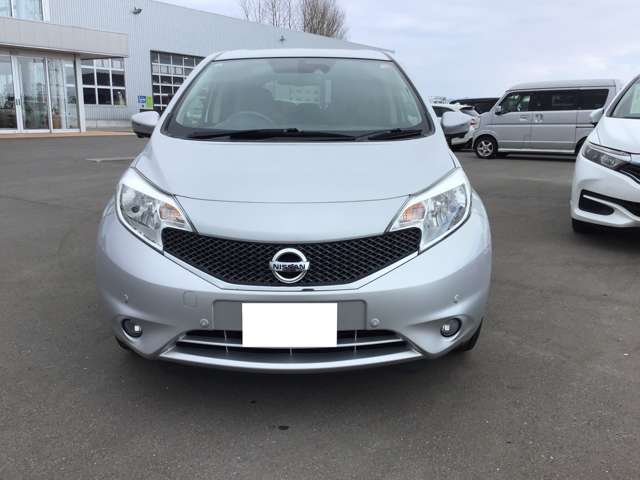 日産 ノート １．２ Ｘ ＦＯＵＲ Ｖセレクション プラスセーフティ ４ＷＤ H27年 (東北) 99