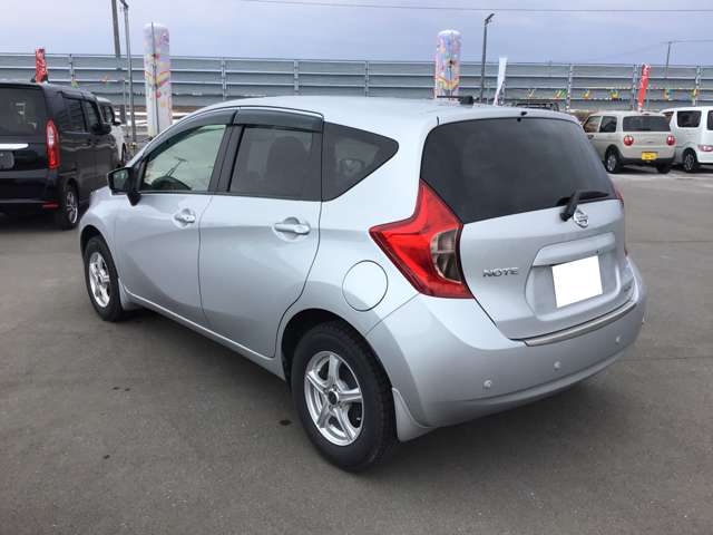日産 ノート １．２ Ｘ ＦＯＵＲ Ｖセレクション プラスセーフティ ４ＷＤ H27年 (東北) 99