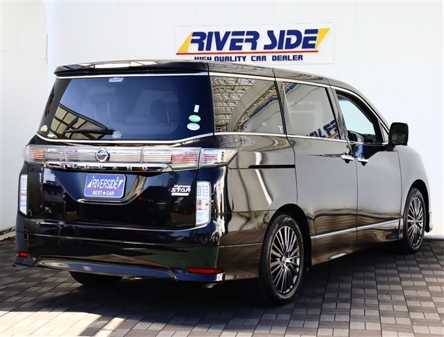 日産 エルグランド ２．５ ２５０ハイウェイスター Ｓ ホワイトレザー アーバンクロム H29年 (関東) 99