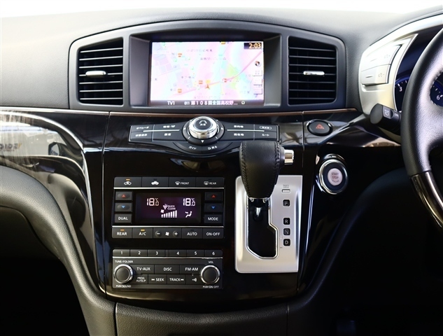 日産 エルグランド ２．５ ２５０ハイウェイスター Ｓ ホワイトレザー アーバンクロム H29年 (関東) 99