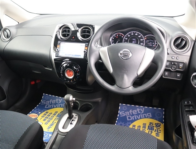 日産 ノート １．２ Ｘ ＤＩＧ－Ｓ Ｖセレクション プラスセーフティ H26年 (関東) 99