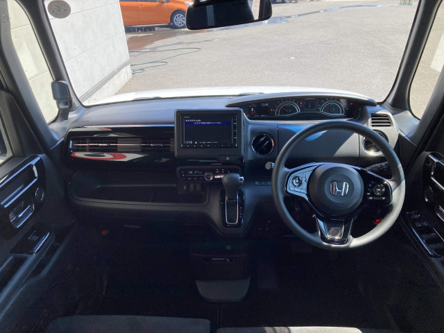 ホンダ Ｎ　ＢＯＸ カスタム ６６０ Ｌ R3年 (四国) 99