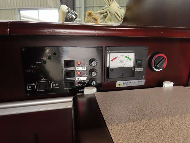 トヨタ レジアスエースバン キャンピングカー H26年 (関東) 99