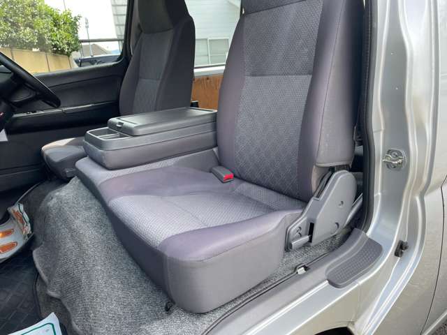 日産 キャラバンバン ３．０ ＤＸ ロングボディ ディーゼルターボ H23年 (甲信越・北陸) 99