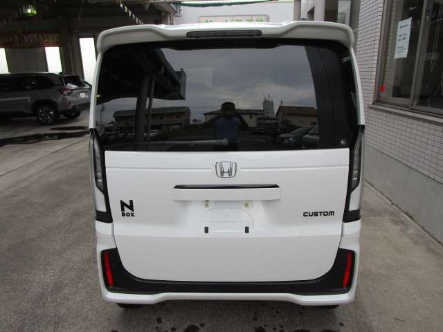 ホンダ Ｎ　ＢＯＸ カスタム ６６０ ターボ ブラック スタイル ４ＷＤ R8年 (関東) 99