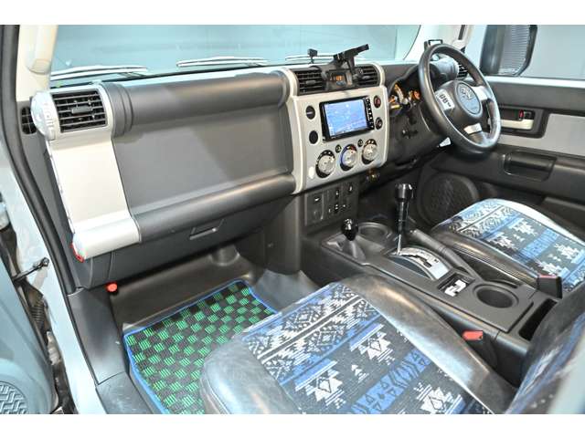 トヨタ ＦＪ　クルーザー ４．０ カラーパッケージ ４ＷＤ H29年 (関東) 99