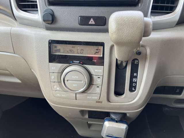 スズキ スペーシア ６６０ Ｘ スマートフォン連携ナビゲーション装着車 H27年 (近畿) 99