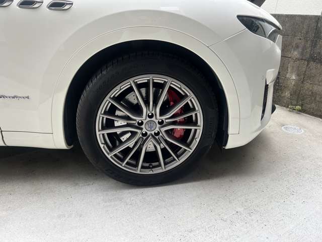 マセラティ レヴァンテ ディーゼル グランスポーツ ４ＷＤ R1年 (中国) 99