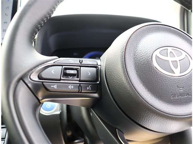 トヨタ シエンタ　ハイブリッド ハイブリッド １．５ Ｚ R5年 () 99