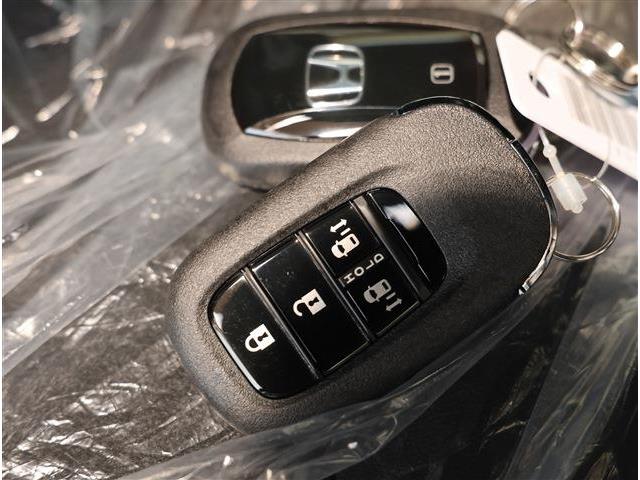 ホンダ Ｎ　ＢＯＸ カスタム ６６０ ターボ ブラック スタイル R8年 (東海) 99