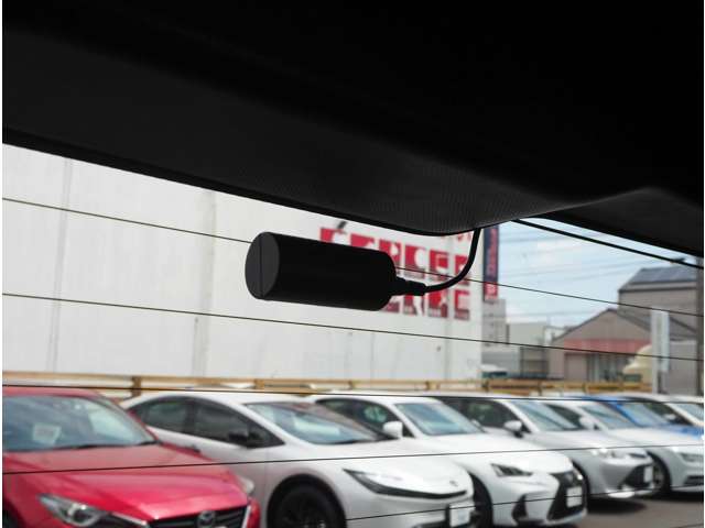 トヨタ ヴォクシー １．８ ハイブリッド ＺＳ 煌ＩＩＩ R3年 (東海) 99