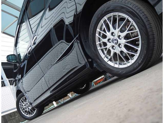 トヨタ ヴォクシー １．８ ハイブリッド ＺＳ 煌ＩＩＩ R3年 (東海) 99