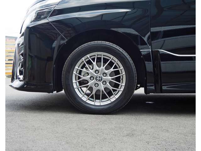 トヨタ ヴォクシー １．８ ハイブリッド ＺＳ 煌ＩＩＩ R3年 (東海) 99