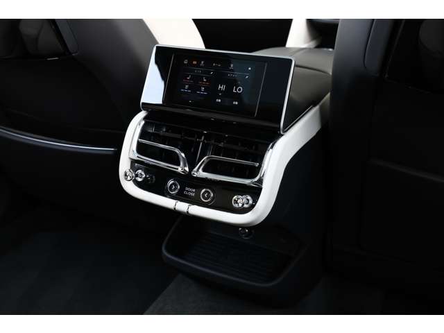 ベントレー ベンテイガ エクステンデッド ホイールベース アズール ４ＷＤ R5年 (東海) 99