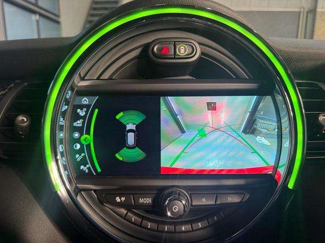 ミニ ミニ クーパーＳ ３ドア ＤＣＴ R1年 (東海) 99