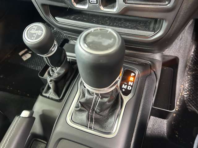 ジープ ラングラー　アンリミテッド アンリミテッド サハラ ２．０Ｌ ４ＷＤ R5年 (東北) 99