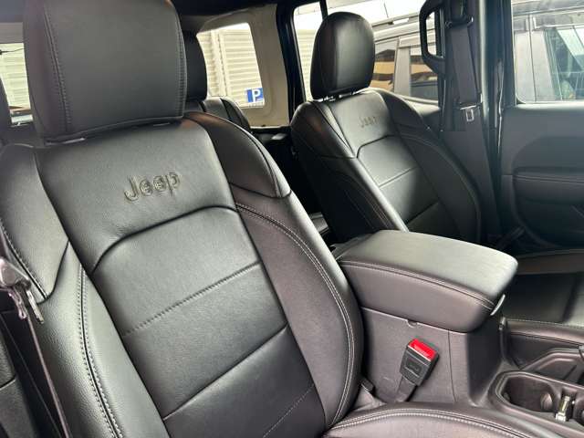 ジープ ラングラー　アンリミテッド アンリミテッド サハラ ２．０Ｌ ４ＷＤ R5年 (東北) 99