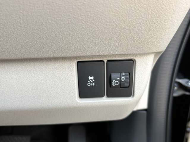 ホンダ Ｎ　ＢＯＸ ６６０ R6年 (近畿) 99
