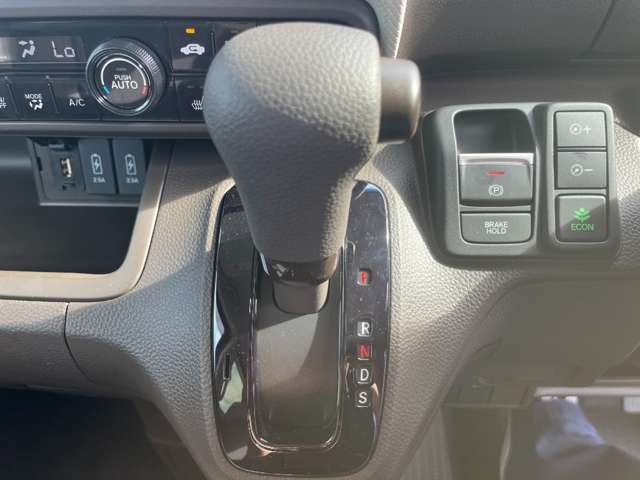 ホンダ Ｎ　ＢＯＸ ６６０ Ｌ R5年 (近畿) 99