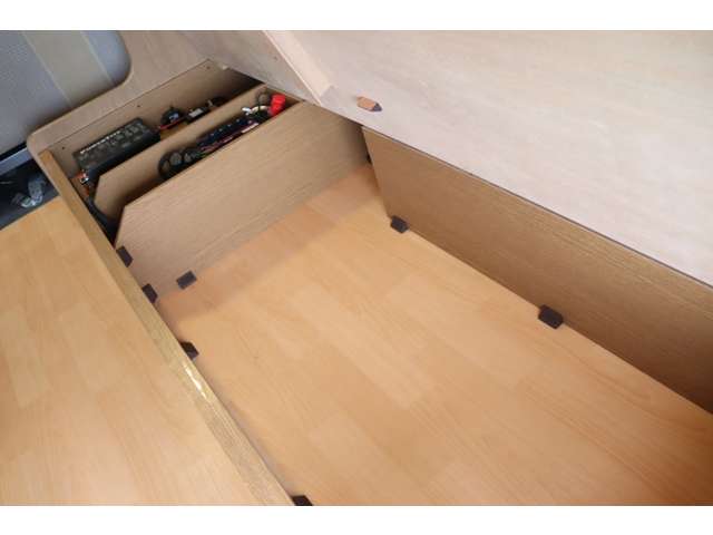 トヨタ ハイエースバン レクビィ H22年 (東海) 99