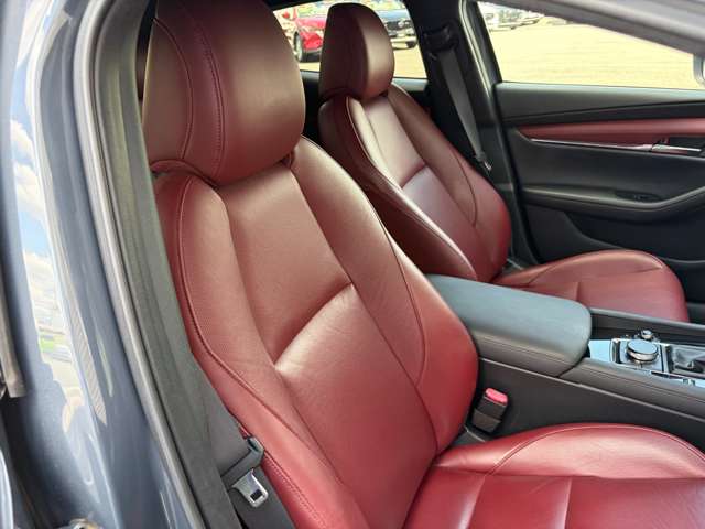 マツダ ＭＡＺＤＡ３　ファストバック ２．０ ２０Ｓ バーガンディ セレクション R3年 (関東) 99