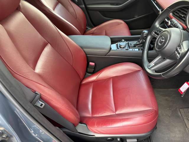 マツダ ＭＡＺＤＡ３　ファストバック ２．０ ２０Ｓ バーガンディ セレクション R3年 (関東) 99