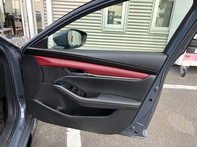 マツダ ＭＡＺＤＡ３　ファストバック ２．０ ２０Ｓ バーガンディ セレクション R3年 (関東) 99