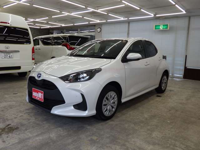 トヨタ ヤリス １．５ ハイブリッド Ｘ Ｅ－ＦＯＵＲ ４ＷＤ R5年 (東北) 99