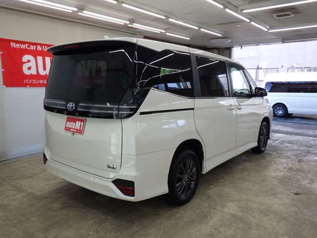 トヨタ ヴォクシー １．８ ハイブリッド Ｓ－Ｚ Ｅ－ＦＯＵＲ ４ＷＤ R7年 (東北) 99