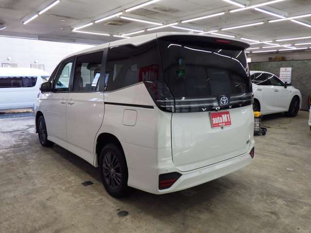 トヨタ ヴォクシー １．８ ハイブリッド Ｓ－Ｚ Ｅ－ＦＯＵＲ ４ＷＤ R7年 (東北) 99