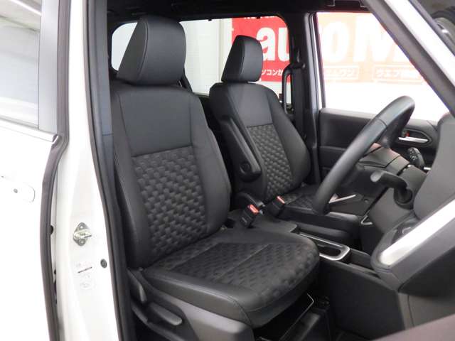トヨタ ヴォクシー １．８ ハイブリッド Ｓ－Ｚ Ｅ－ＦＯＵＲ ４ＷＤ R7年 (東北) 99
