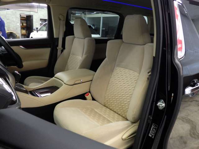 トヨタ アルファード　ハイブリッド ハイブリッド ２．５ Ｘ Ｅ－ＦＯＵＲ ４ＷＤ H27年 (東北) 99