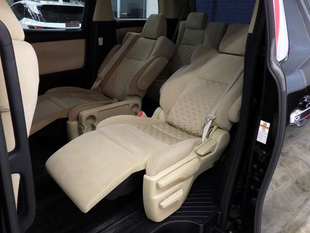 トヨタ アルファード　ハイブリッド ハイブリッド ２．５ Ｘ Ｅ－ＦＯＵＲ ４ＷＤ H27年 (東北) 99