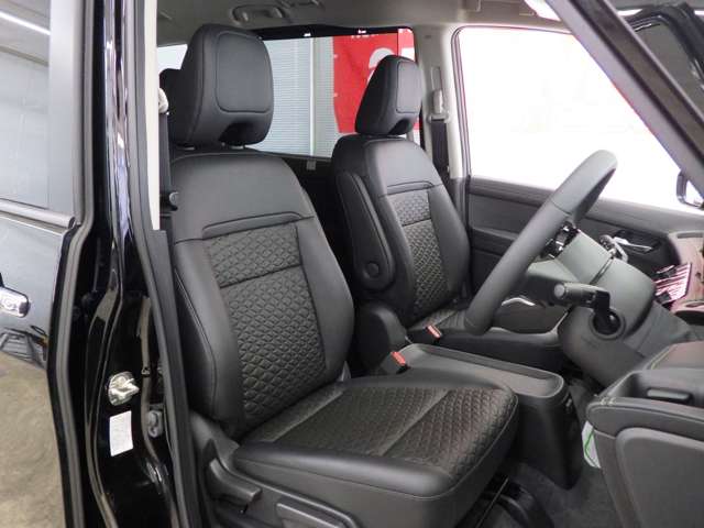 日産 セレナ １．４ Ｅ－４ＯＲＣＥ ハイウェイスターＶ ４ＷＤ R7年 (東北) 99