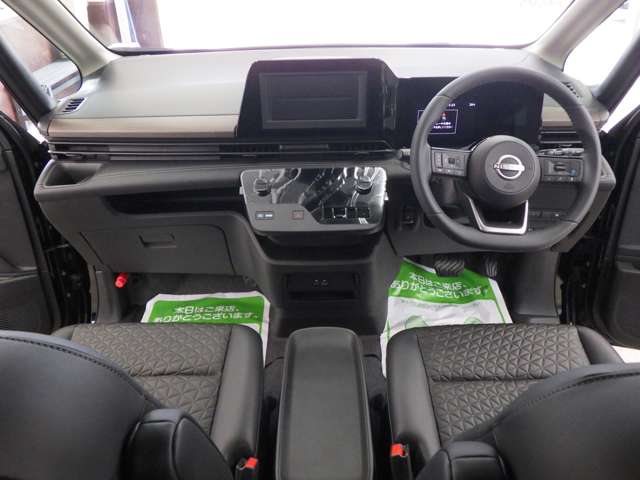 日産 セレナ １．４ Ｅ－４ＯＲＣＥ ハイウェイスターＶ ４ＷＤ R7年 (東北) 99