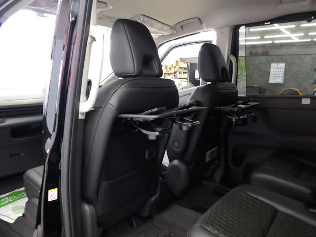 日産 セレナ １．４ Ｅ－４ＯＲＣＥ ハイウェイスターＶ ４ＷＤ R7年 (東北) 99