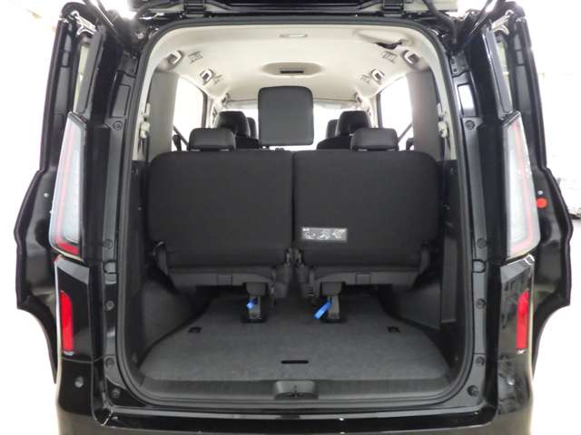 日産 セレナ １．４ Ｅ－４ＯＲＣＥ ハイウェイスターＶ ４ＷＤ R7年 (東北) 99