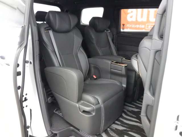 トヨタ アルファード　ハイブリッド ハイブリッド ２．５ Ｚ Ｅ－ＦＯＵＲ ４ＷＤ R7年 (東北) 99