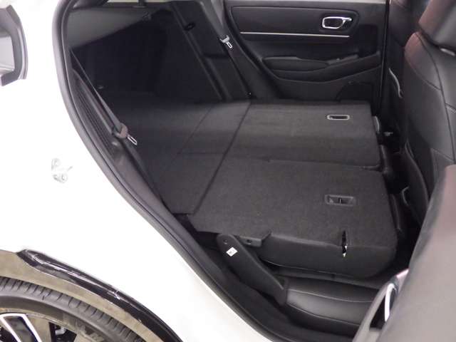 ホンダ ヴェゼル １．５ Ｅ：ＨＥＶ Ｚ ４ＷＤ R8年 (東北) 99