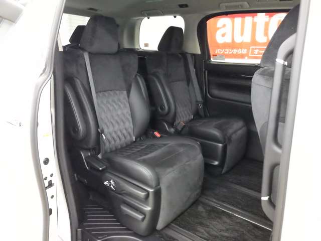 トヨタ ヴェルファイア　ハイブリッド ハイブリッド ２．５ ＺＲ Ｅ－ＦＯＵＲ ４ＷＤ H30年 (東北) 99