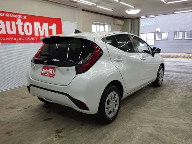 トヨタ アクア １．５ Ｕ Ｅ－ＦＯＵＲ ４ＷＤ R7年 (東北) 99