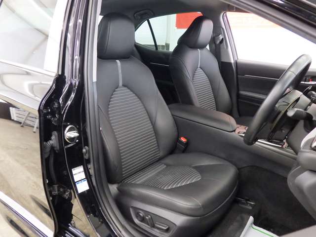 トヨタ カムリ ２．５ ＷＳ Ｅ－ＦＯＵＲ ４ＷＤ R3年 (東北) 99