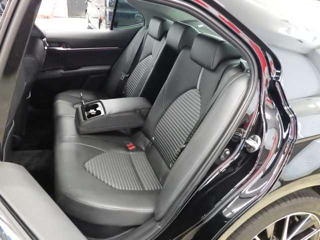 トヨタ カムリ ２．５ ＷＳ Ｅ－ＦＯＵＲ ４ＷＤ R3年 (東北) 99
